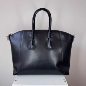 Givenchy | Bolsa Antígona Preta