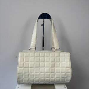 Chanel | Bolsa Barrel bah vintage