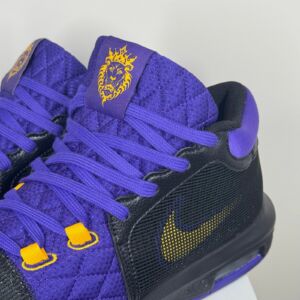 Nike | Tênis Lebron James