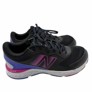 New Balance | Tênis Preto com Roxo